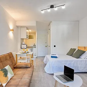 https://lovely-home-estudio.hotelsinnerja.org