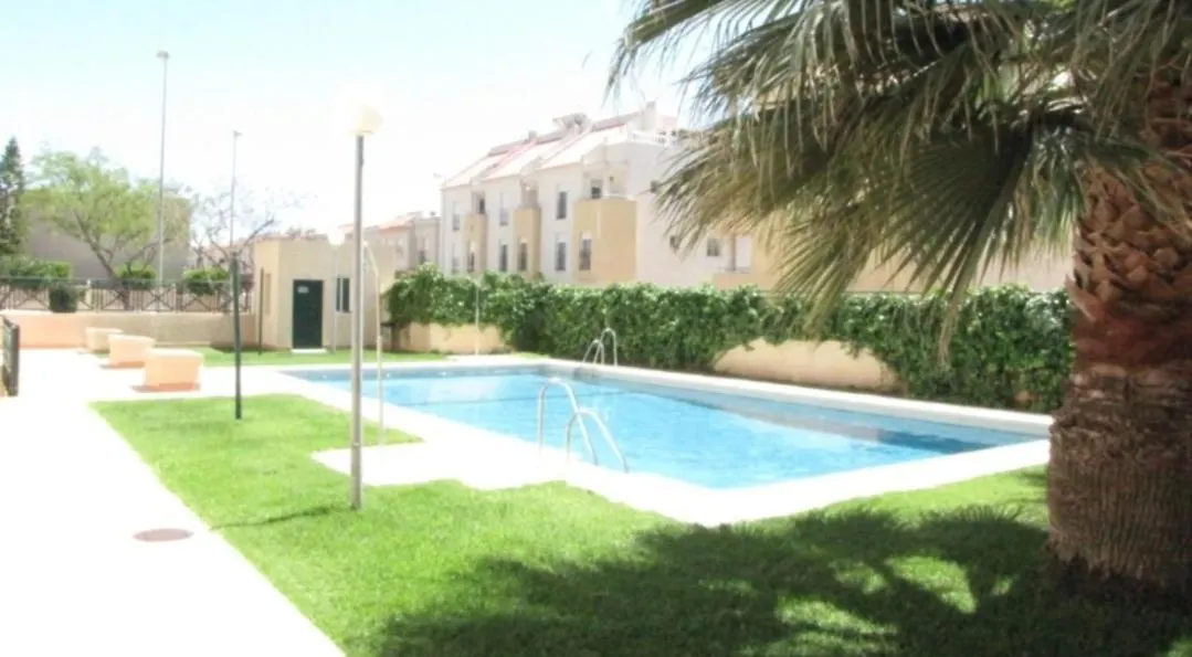 Apartamento En Aguadulce 알메리아